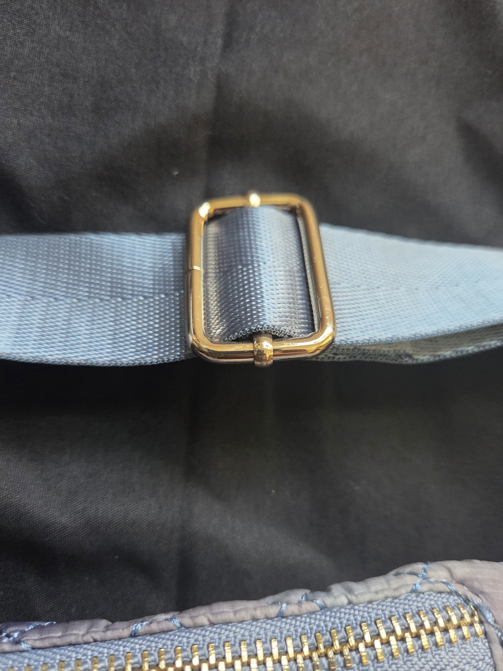Urban Outfitters Quilted Iridescent Pastel Crossbody Bag - Picture 7 of 9